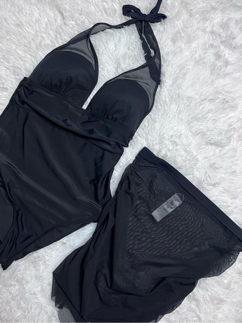 Cupshe "Pool Date 2-Piece Swimsuit Set" - Picture 4 of 11